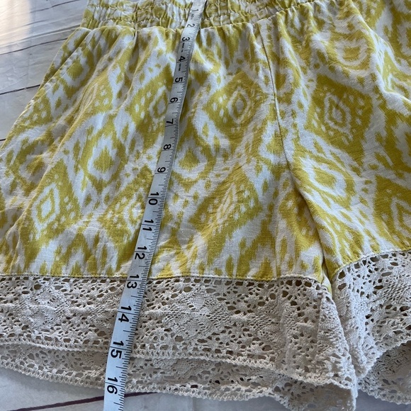 Calligraphie Yellow and White Boho Top & Shorts Set - Picture 9 of 12